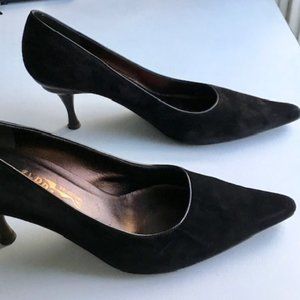 Ferragamo Kitten Heel in Soft Suede Gorgeous!